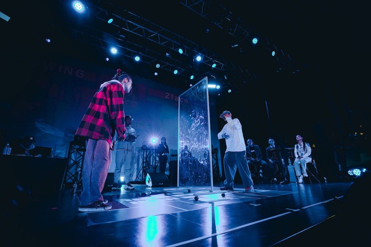 左からREDWING、2face。