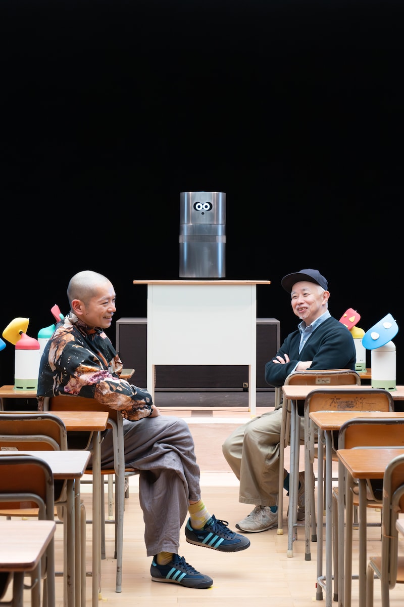 左から捩子ぴじん、伊藤ガビン。