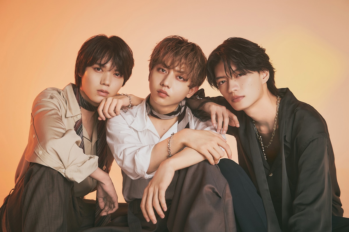 左から小泉光咲、長野凌大、杢代和人。