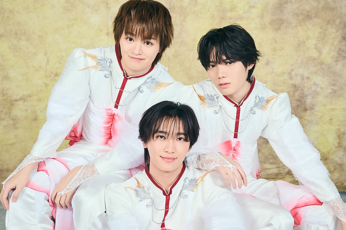 左から大倉空人、桜木雅哉、小泉光咲。