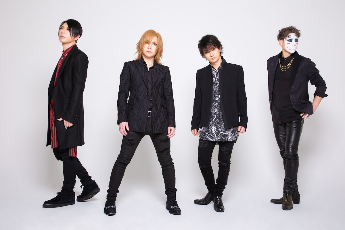 ゴールデンボンバー