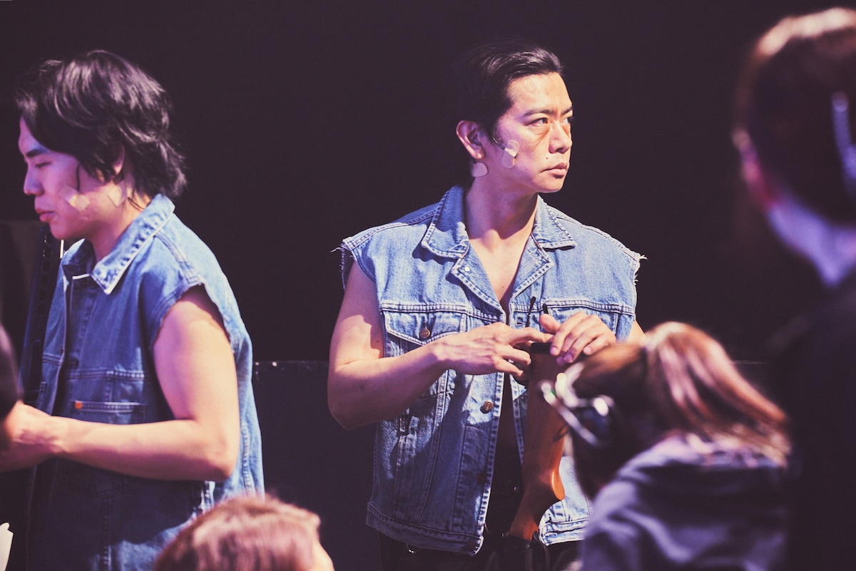 「最強新コンビ決定戦 THEゴールデンコンビ」舞台裏の様子。