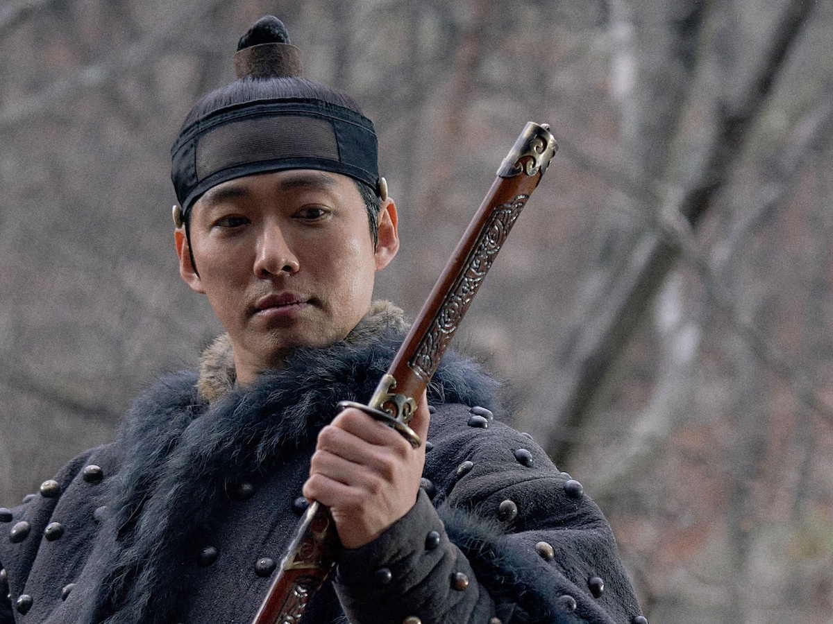 「恋人~あの日聞いた花の咲く音~」より、ナムグン・ミン演じるイ・ジャンヒョン。