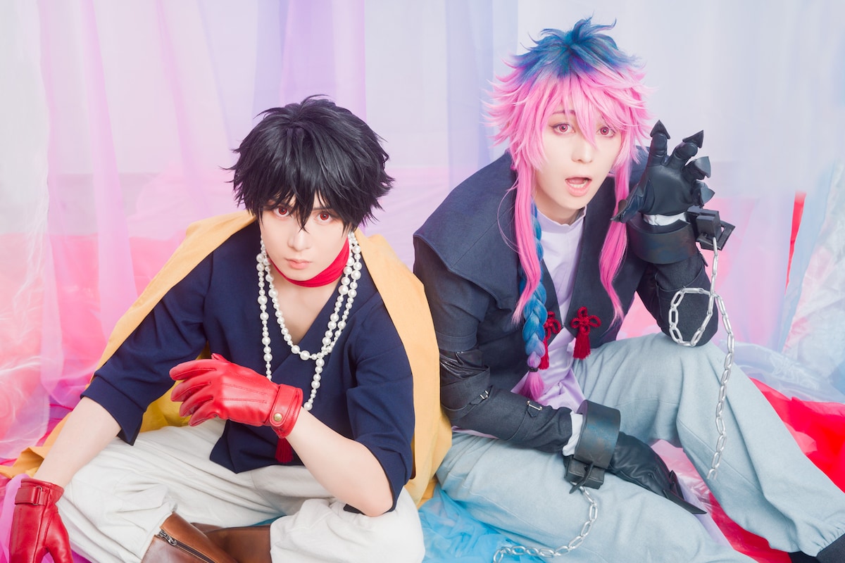 左から田村心扮する一葉、佐奈宏紀扮する滇紅。