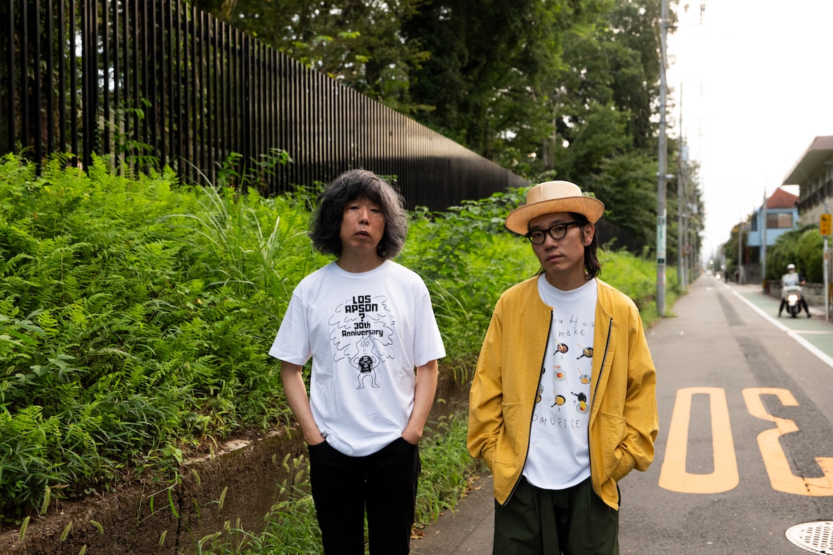 左から坂本慎太郎、永積 崇（ハナレグミ）。