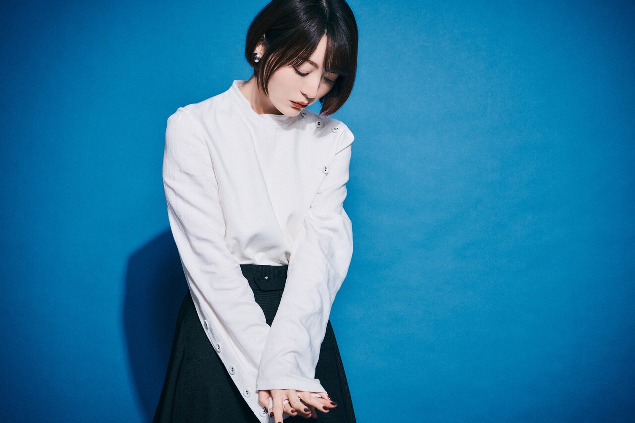 花澤香菜×雫 インタビュー｜相思相愛なコラボ曲「SHINOBI-NAI」は