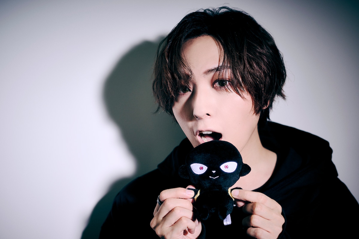 蒼井翔太と犯沢さんのぬいぐるみ。