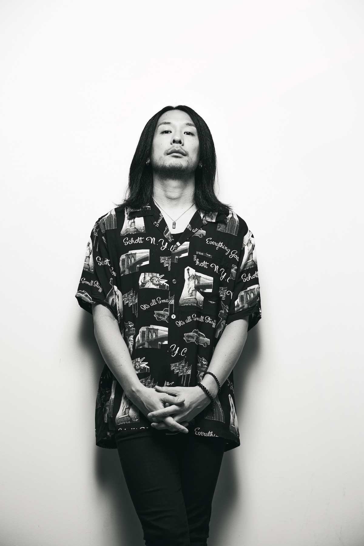 猪狩秀平(G, Vo)
