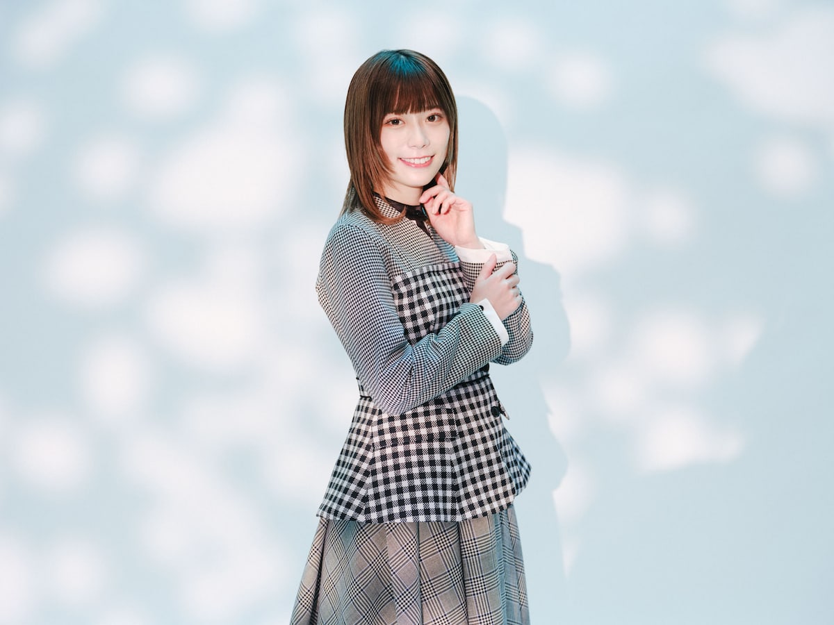 東村芽依