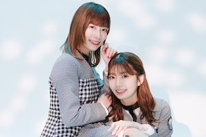 日向坂46「月と星が踊るMidnight」高本彩花×東村芽依インタビュー｜一期生仲良しコンビが語るグループ過渡期の現在と未来