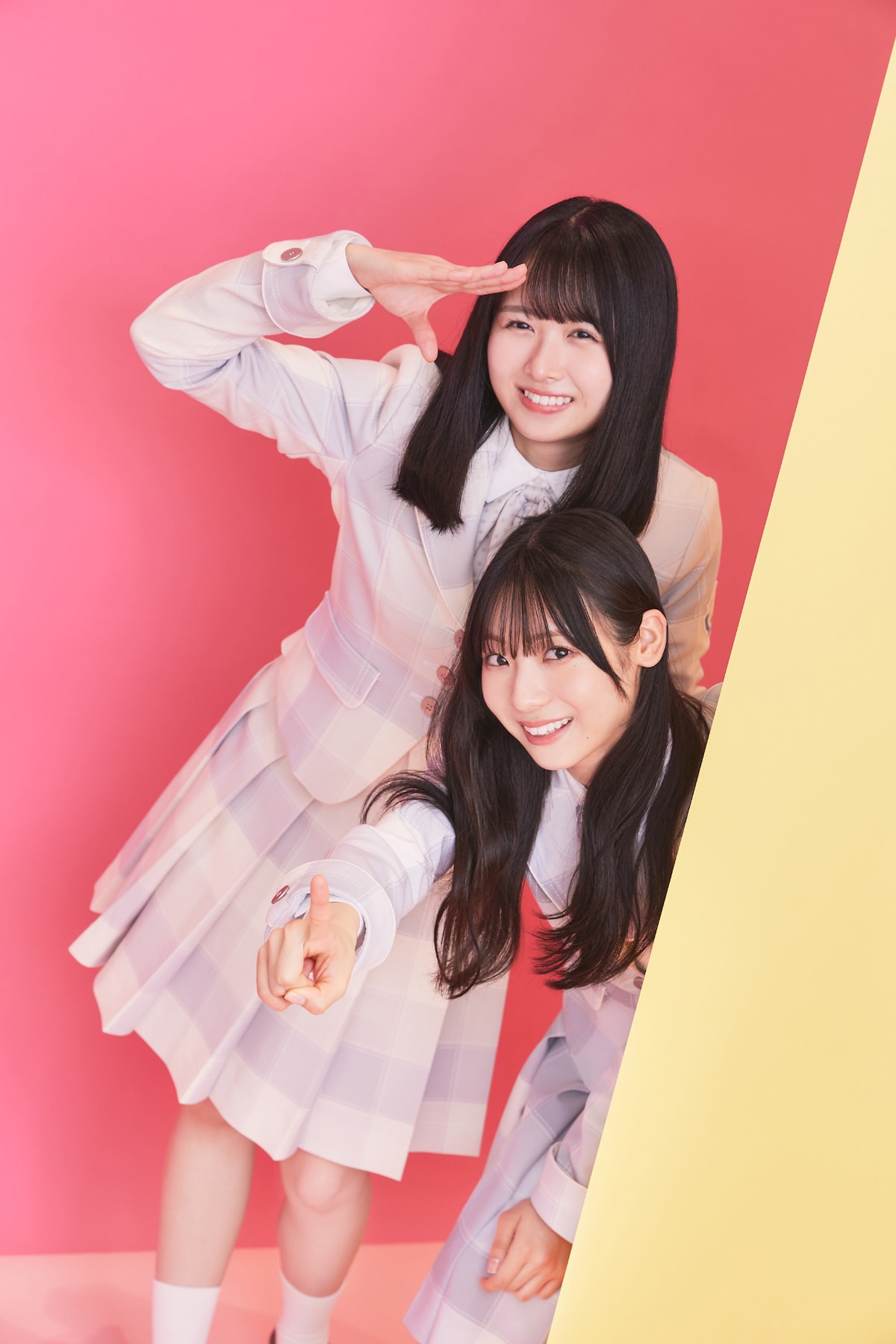 左から上村ひなの、宮地すみれ。