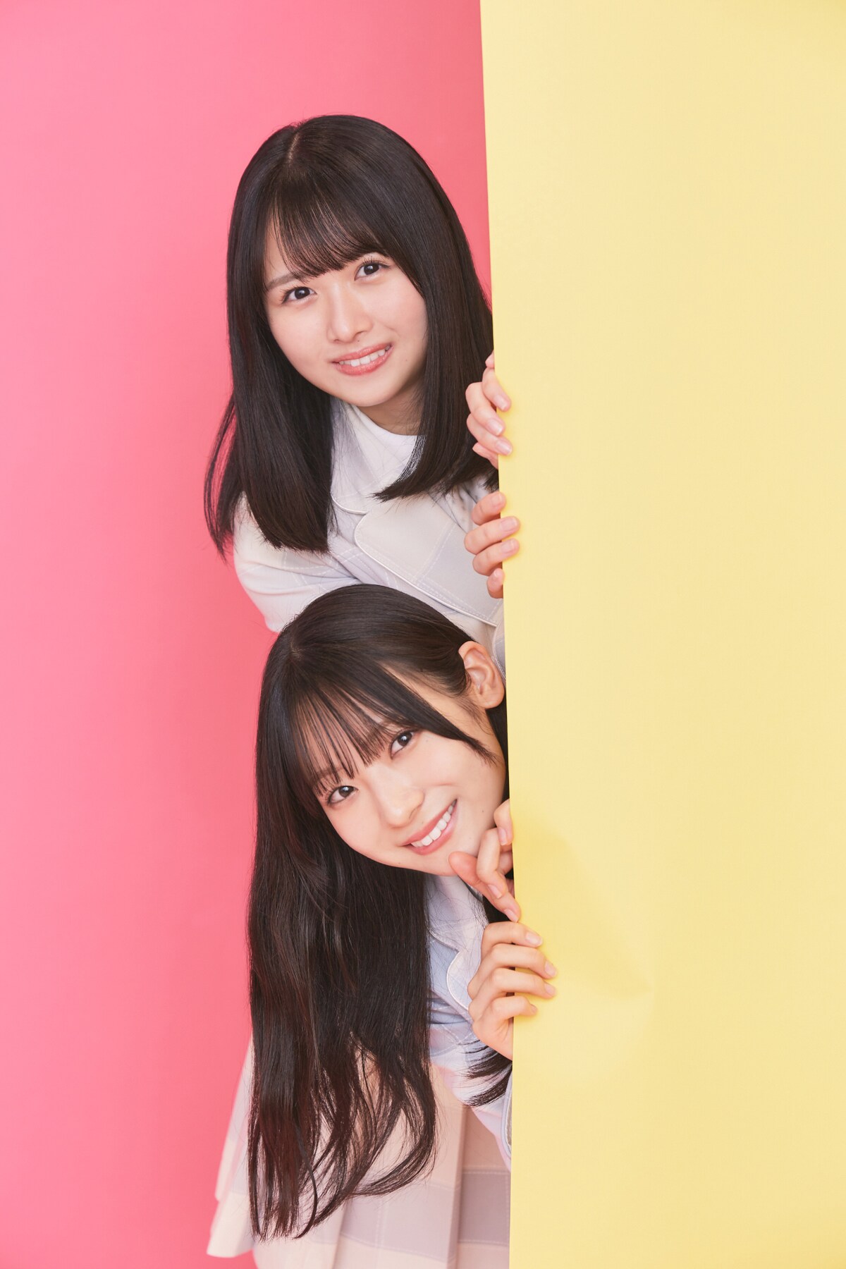 上から上村ひなの、宮地すみれ。