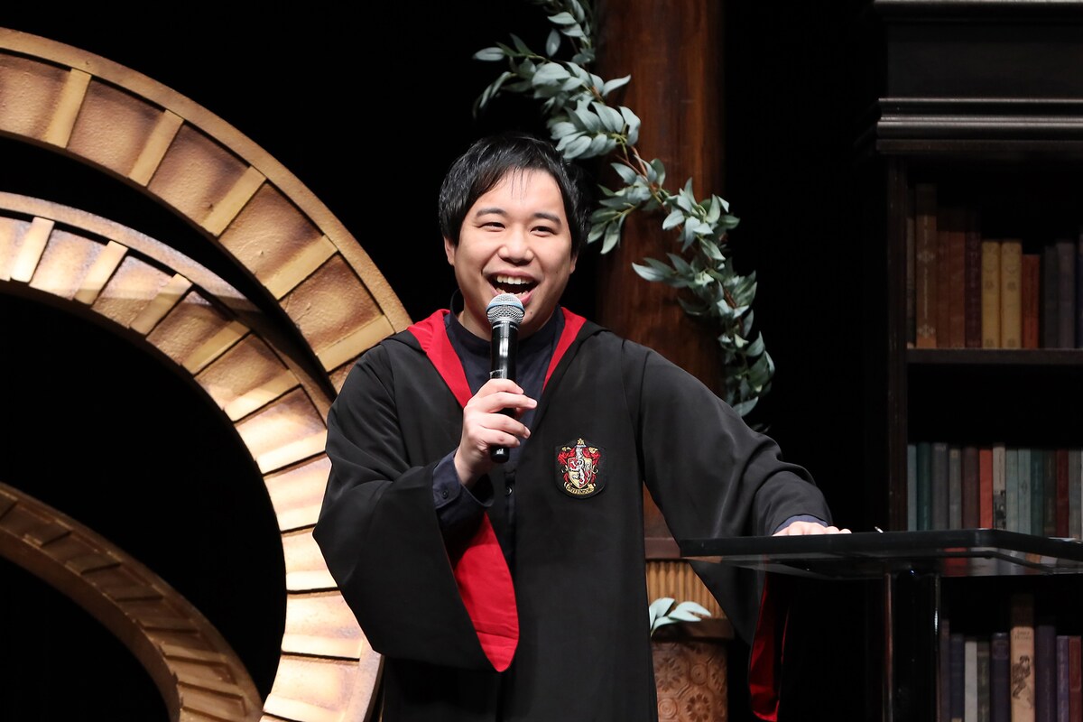 「ホグワーツ・レガシー」CM披露記者発表会に登壇したせいや。