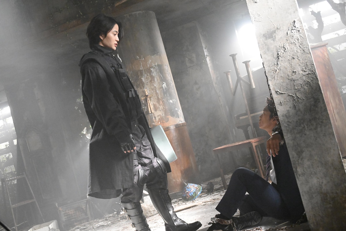 ドラマ「放送局占拠」場面写真