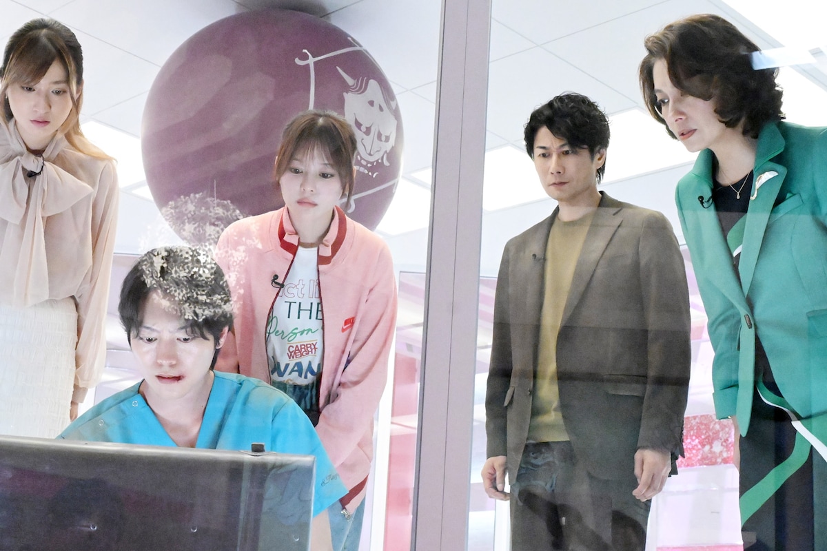 ドラマ「放送局占拠」場面写真