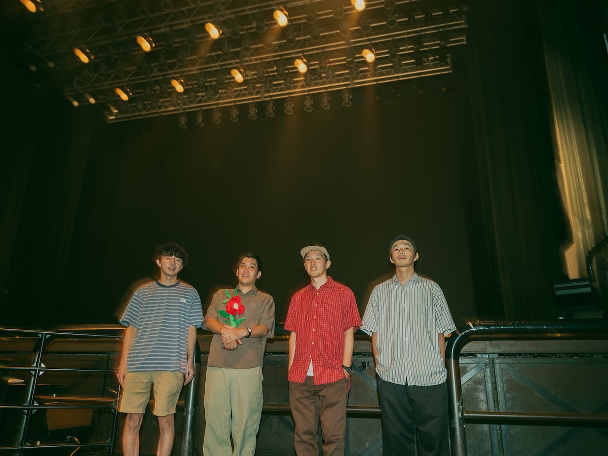 左から橋本翼、木下麦監督、髙城晶平、荒内佑。