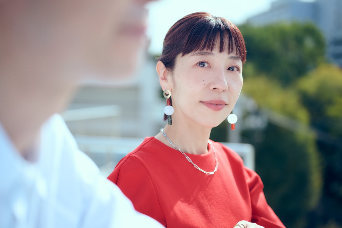 佐野遊穂（Vo, Harmonica）