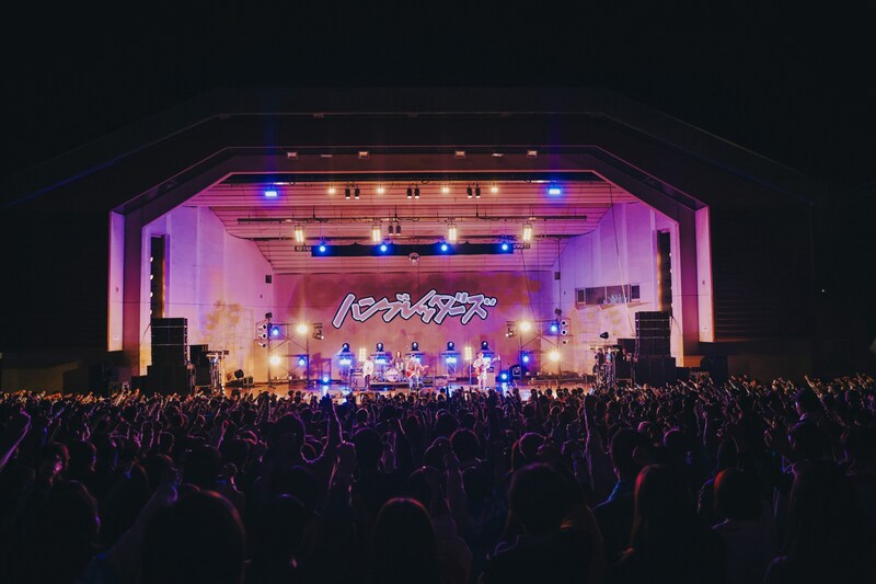 「秋のグーパンまつり 2023」大阪・大阪城音楽堂公演の様子。（撮影：松本いづみ）