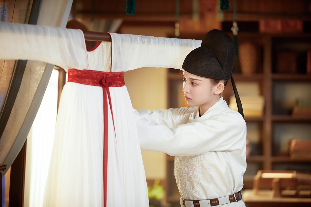 グーリー・ナーザー演じる琉璃。