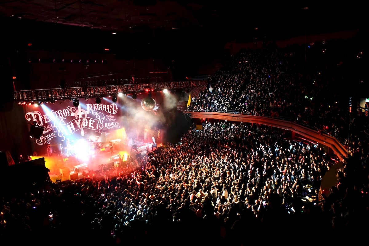 「HYDE [INSIDE] LIVE 2025 WORLD TOUR」中南米公演の様子。