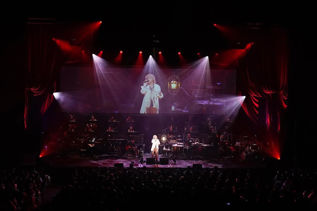 2021年に行われた「20th Orchestra Tour HYDE ROENTGEN 2021」より。