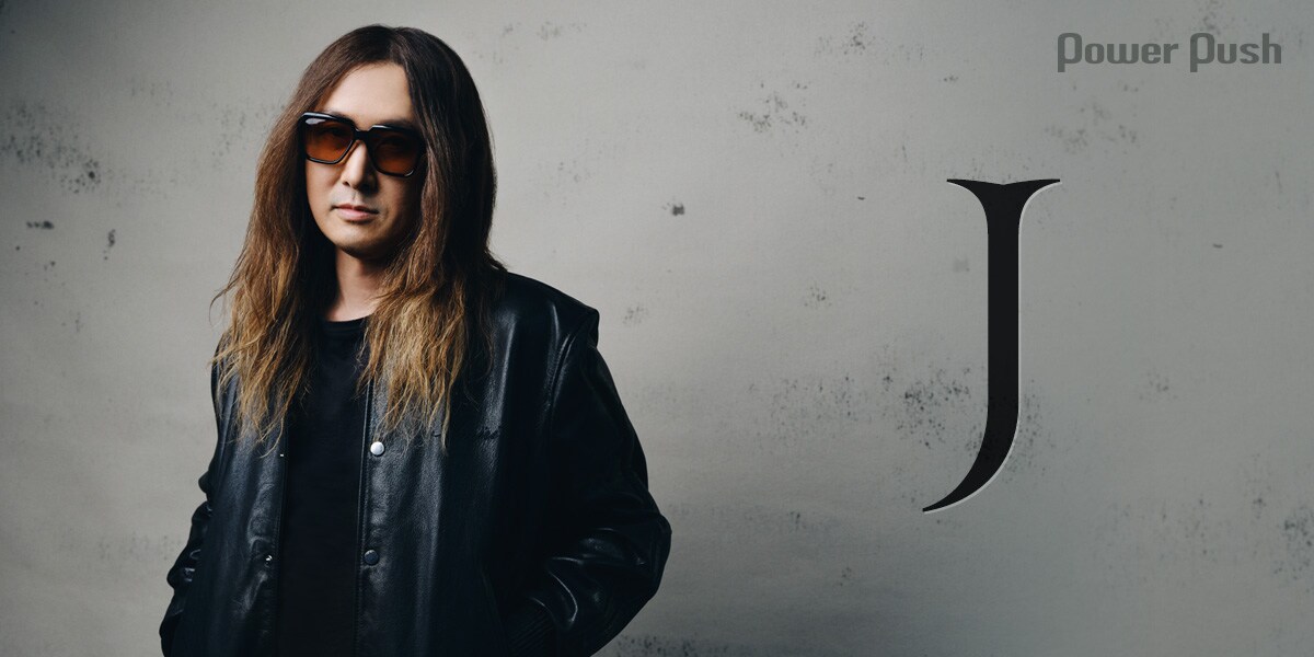 J BLAZING NOTES 初回生産限定盤　CD photo book J、ニューアルバム『BLAZING NOTES』リリースを記念して、発売日の1月