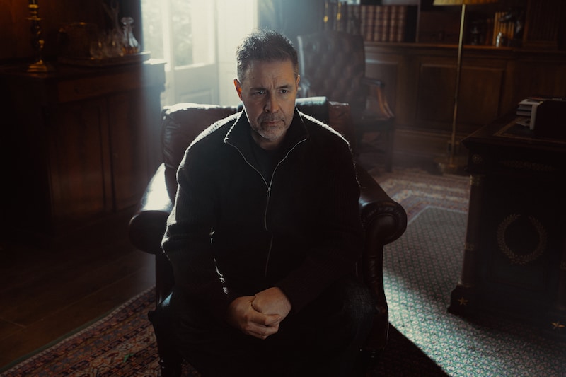 パディ・コンシダイン演じるケヴィン・ハリガン