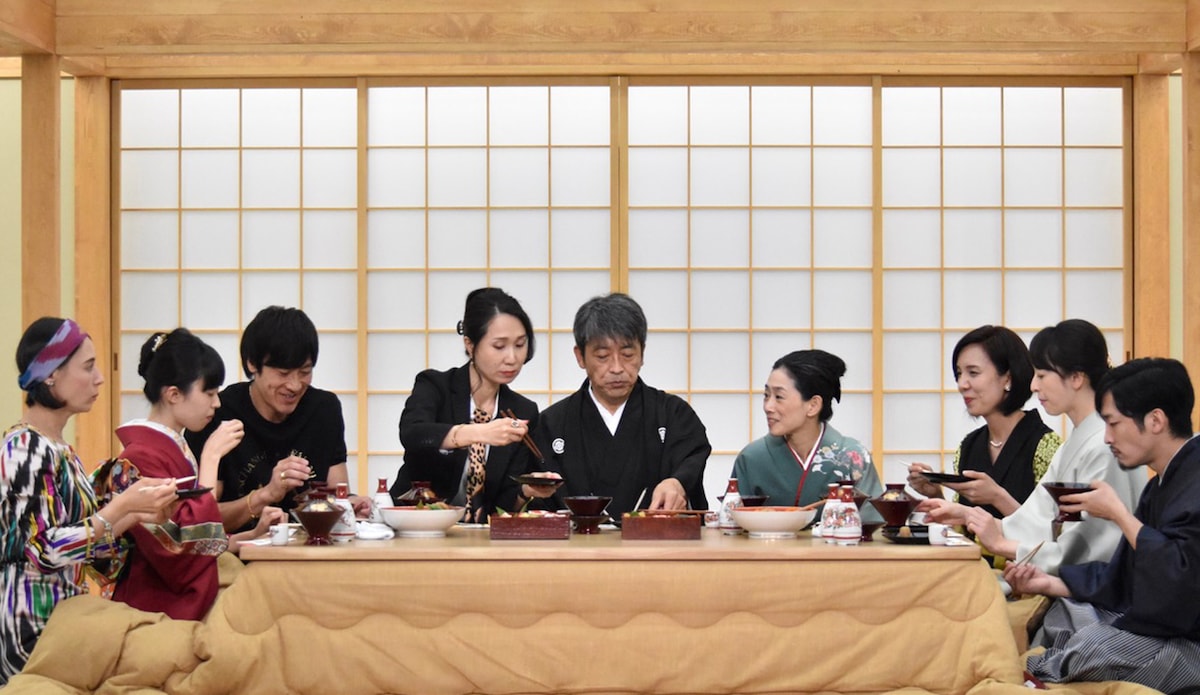 青年団×パスカル・ランベール「KOTATSU」