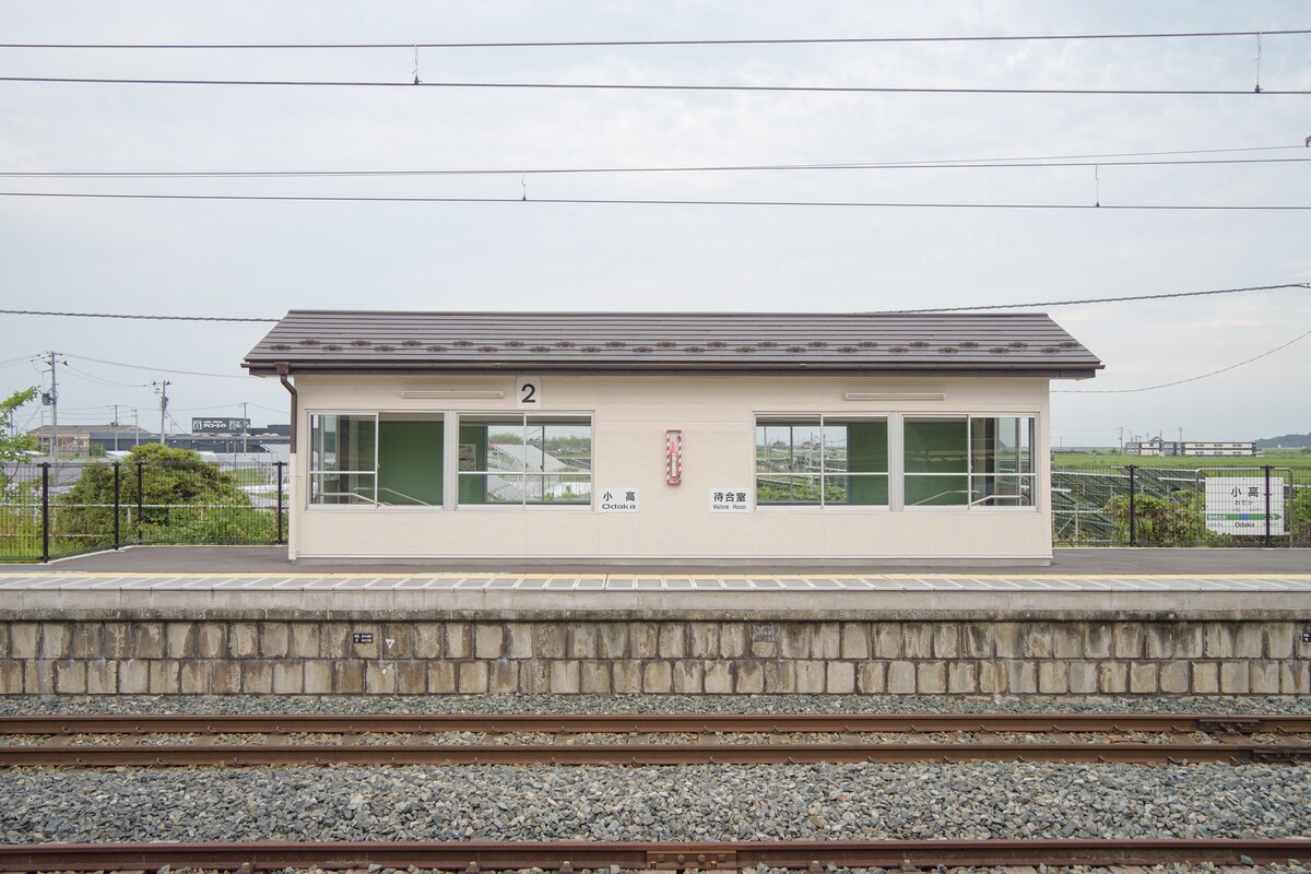小高駅内の待合室。