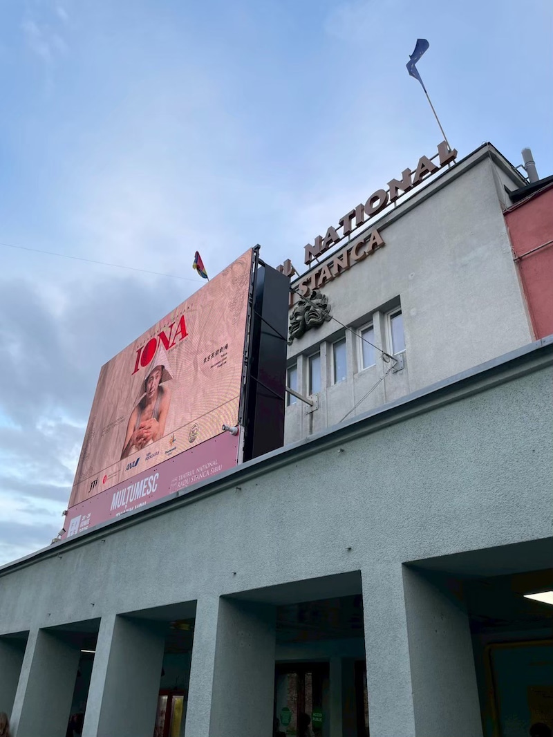 ルーマニア・シビウのラドゥ・スタンカ国立劇場。