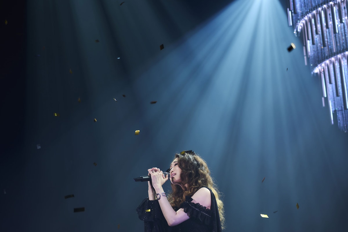 「ジュジュ苑スペシャル『スナックJUJU 2023』～47都道府県出店!! “あのママ”がJUJU20周年を勝手に前祝い全国ツアー～」の様子。