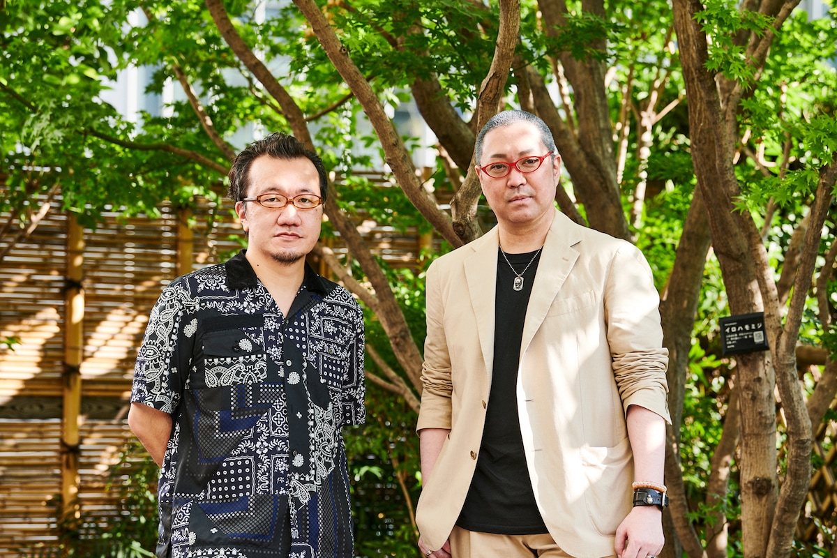 左から西森英行、尾上松緑。