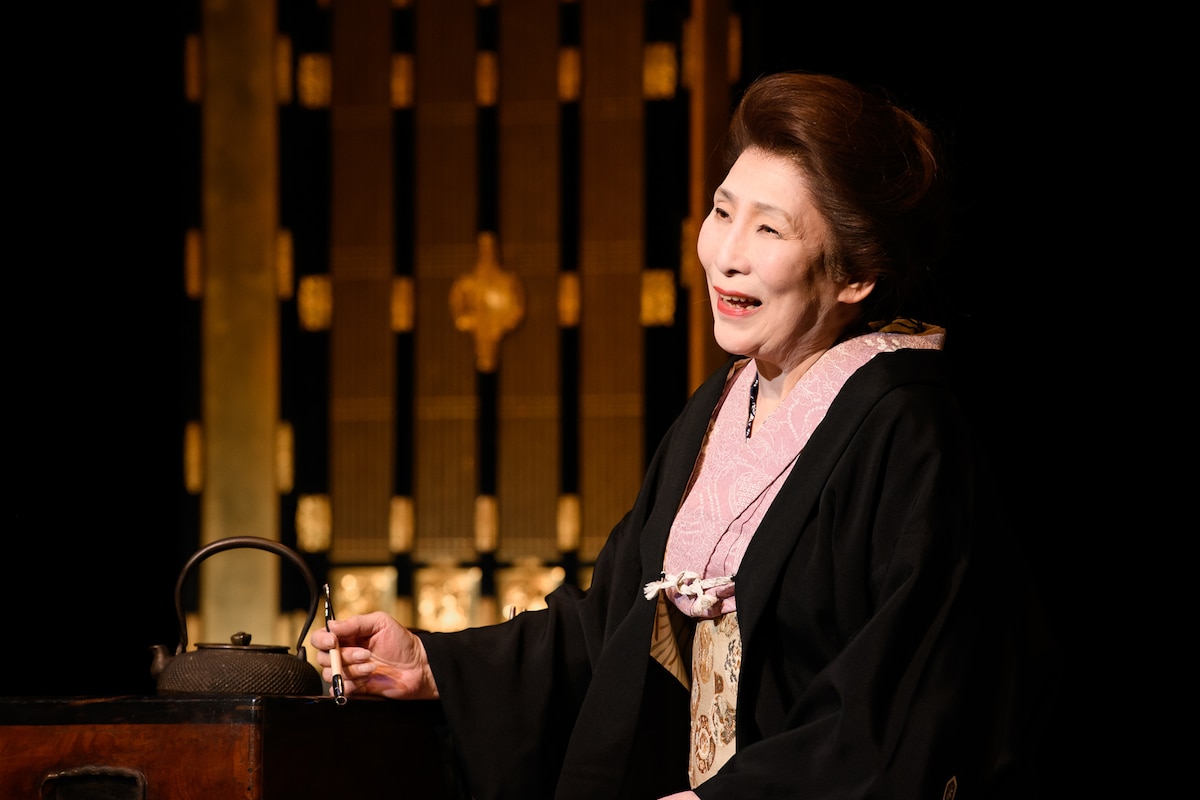 「糸桜～黙阿弥家の人々 ふたたび～」（2021年11月、中央区立日本橋公会堂）より、波乃久里子扮する糸。