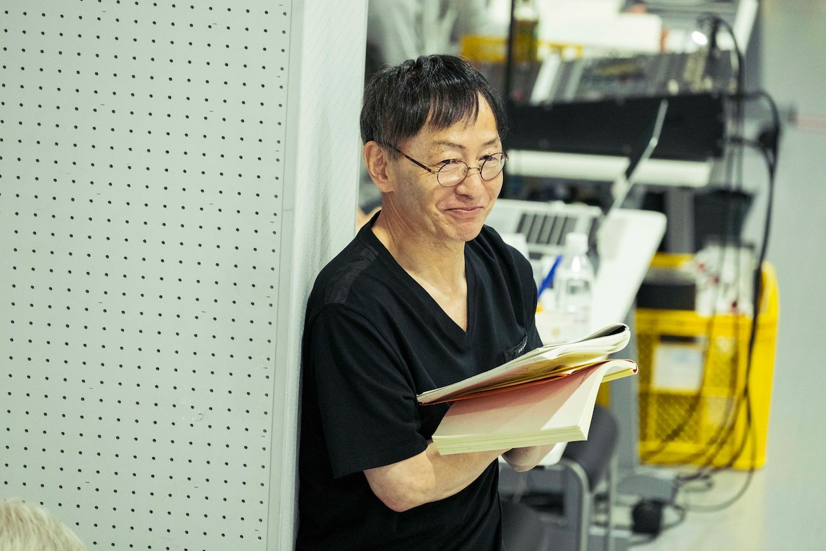 「野田版 研辰の討たれ」稽古の様子。