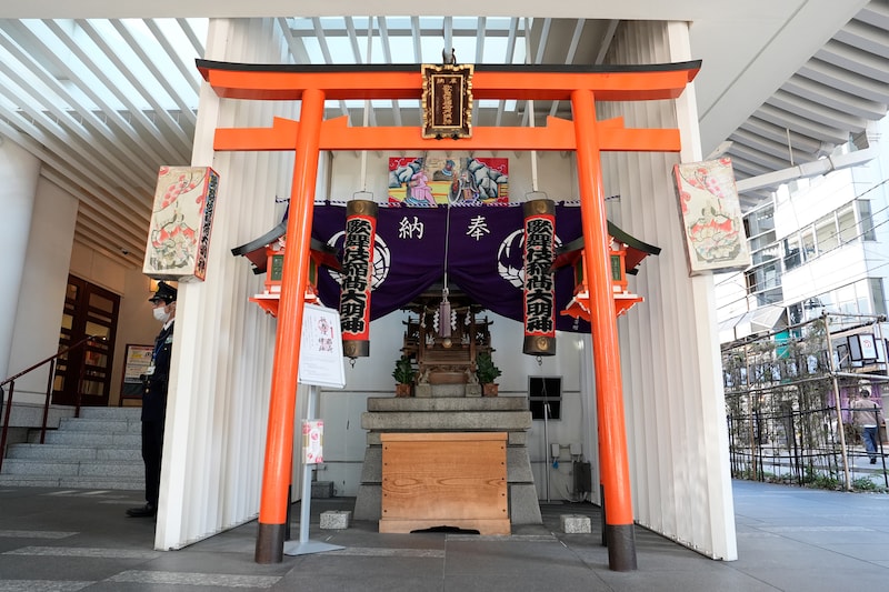 歌舞伎稲荷神社の様子。