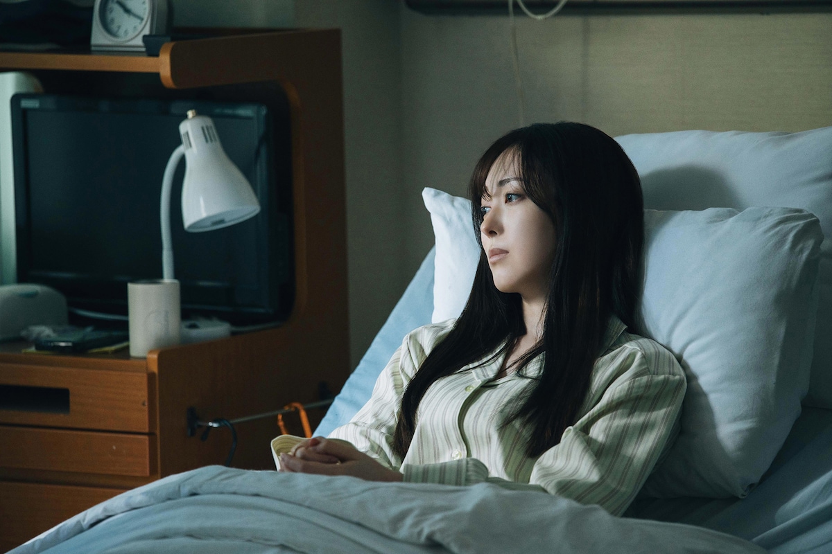 映画「楓」より、福原遥演じる亜子