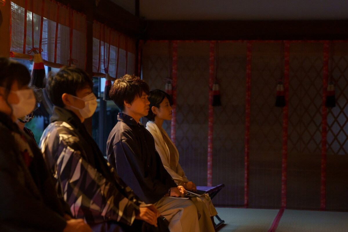 「鴨の音 第一夜」より、本番前の様子。