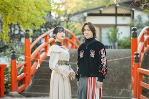 和歌と通じるのは“解釈を託す”潔さ、小野賢章・佐倉綾音が体当たりで挑んだ朗読劇「鴨の音」