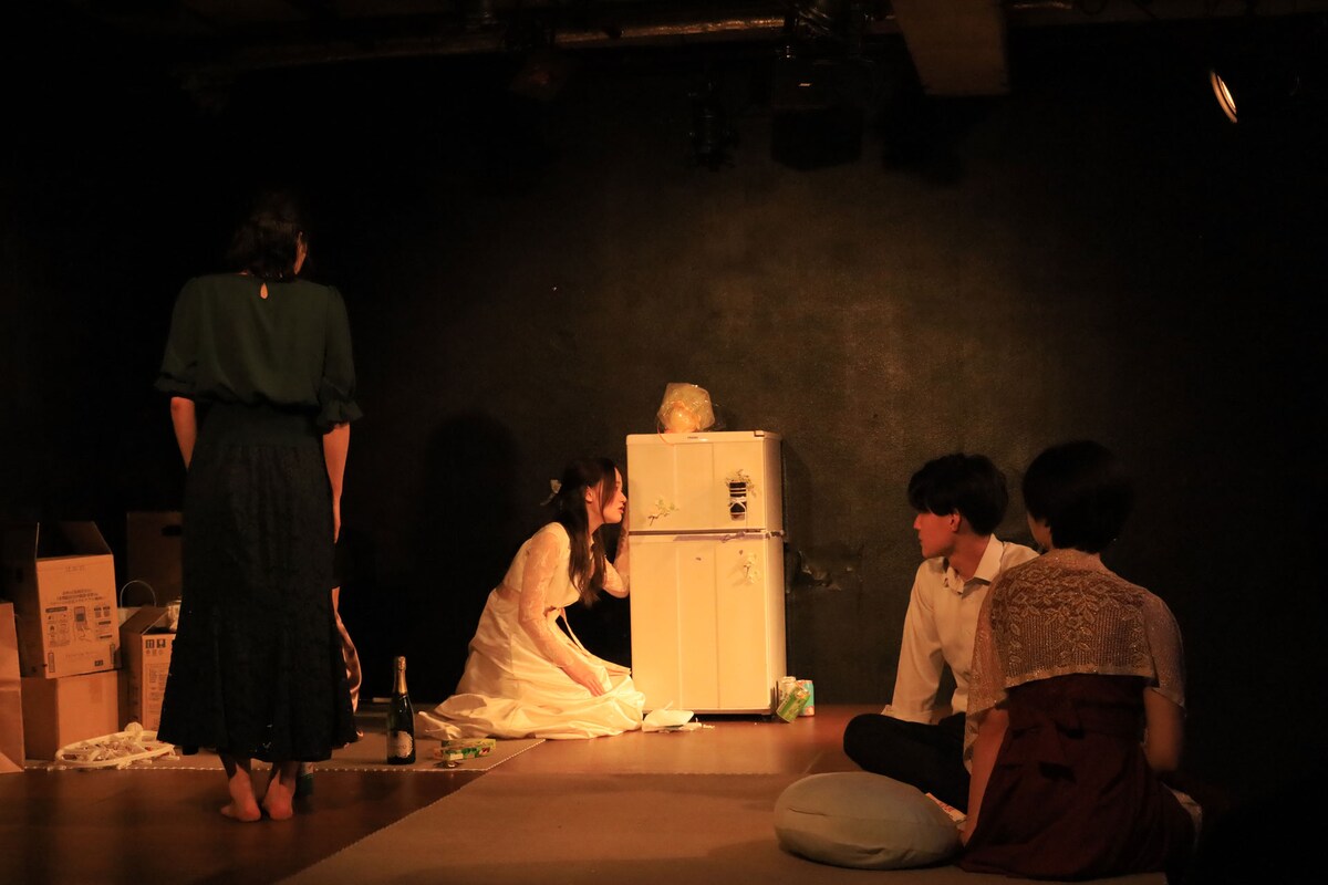 白いたんぽぽ「ハートの有無にかかわらず」より。