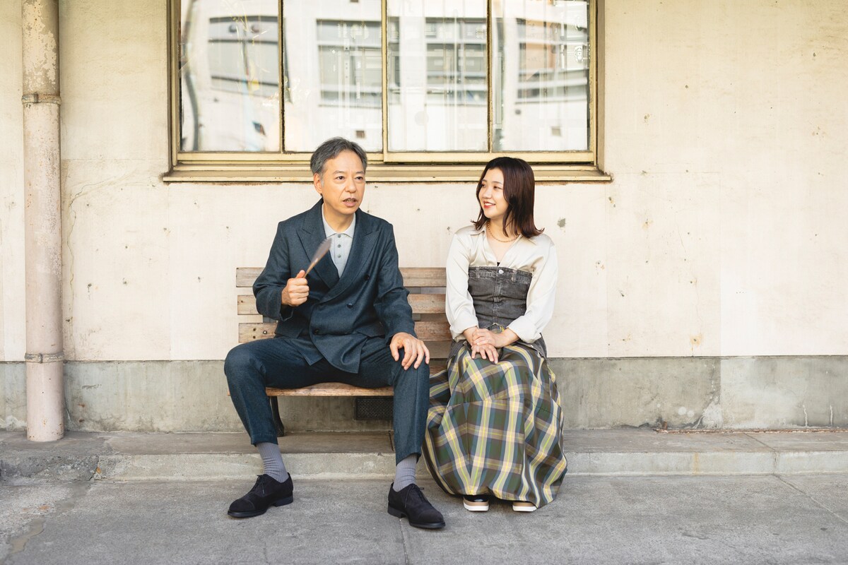 左から板尾創路、福田麻貴（3時のヒロイン）。