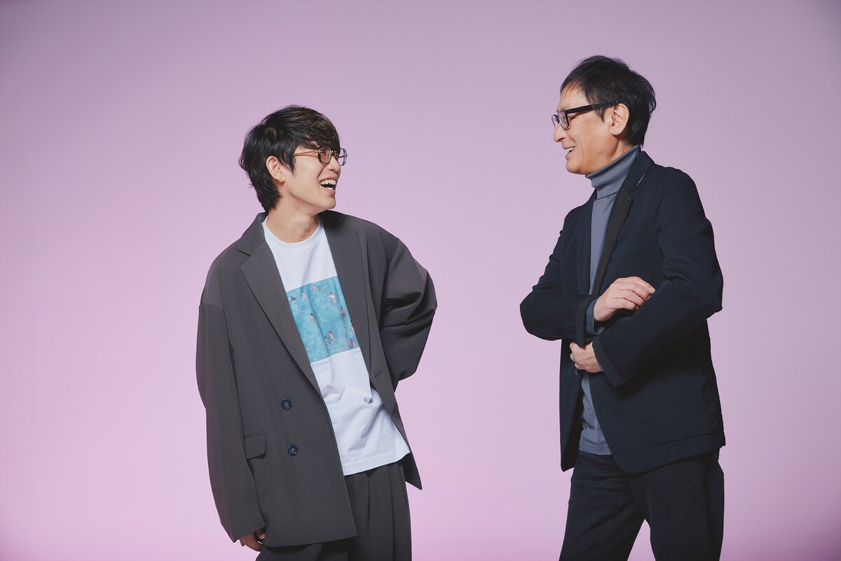 左から川崎鷹也、武部聡志。