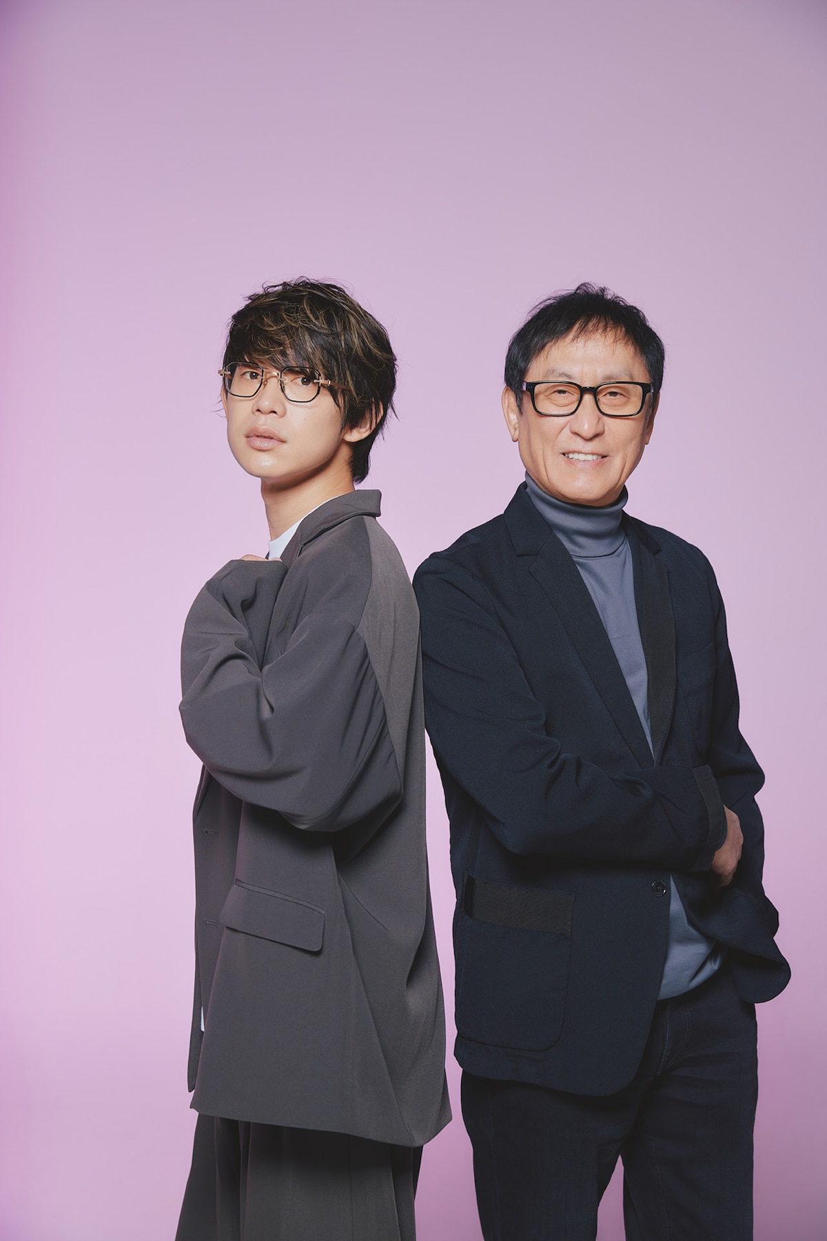 左から川崎鷹也、武部聡志。