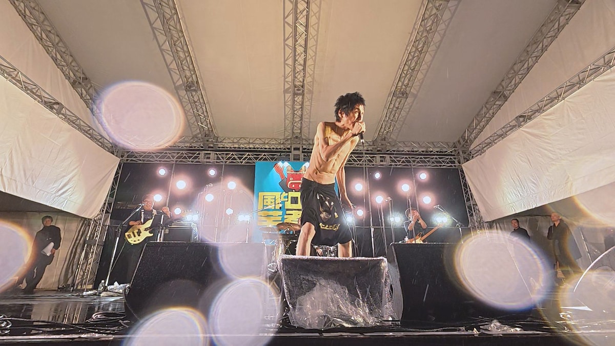 「風とロック芋煮会」初出演を果たした甲本ヒロト（ザ・クロマニヨンズ）（「風とロック芋煮会2025」本編映像より）