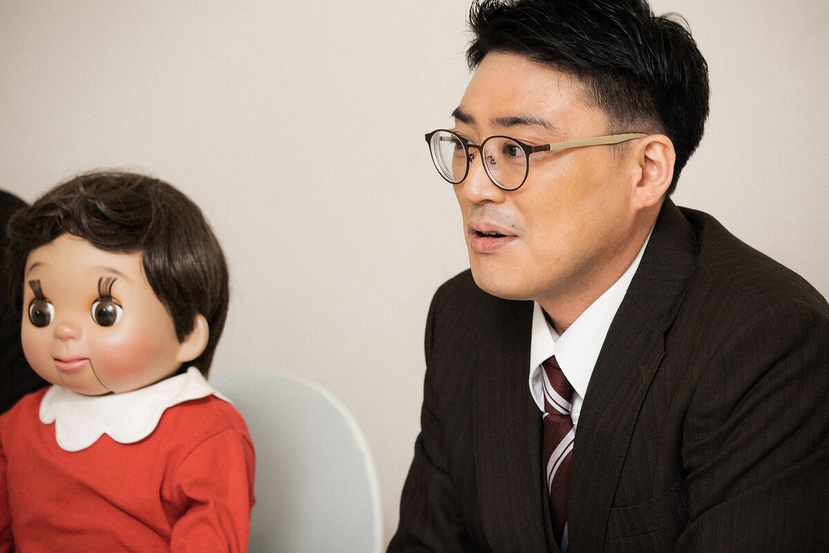 サイトウナオキ（右）