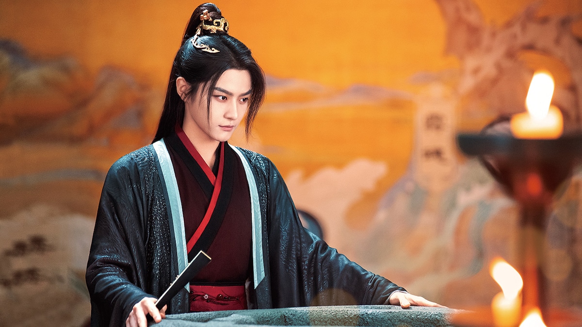 シュエ・バーイー演じる洛埋名（らくまいめい）。