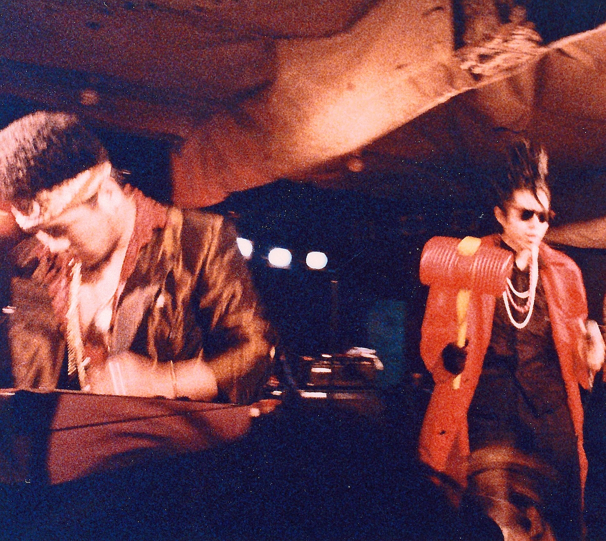 左から三柴理、大槻ケンヂ。「仏陀L」リリースツアーより。