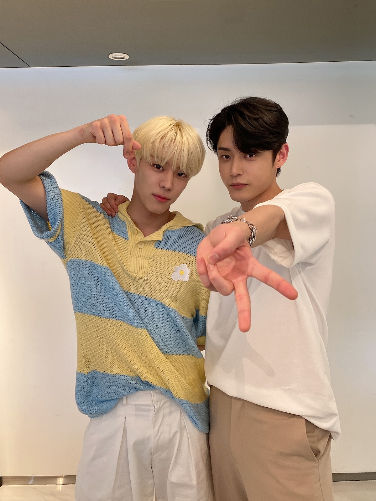 左からユン・ソビン、キム・ジウン。