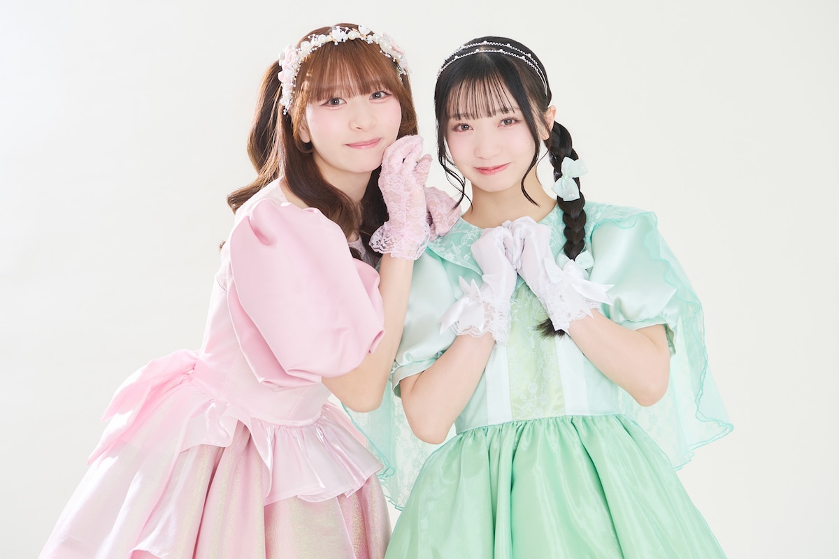 左からキラ・メイ、ナルハワールド。