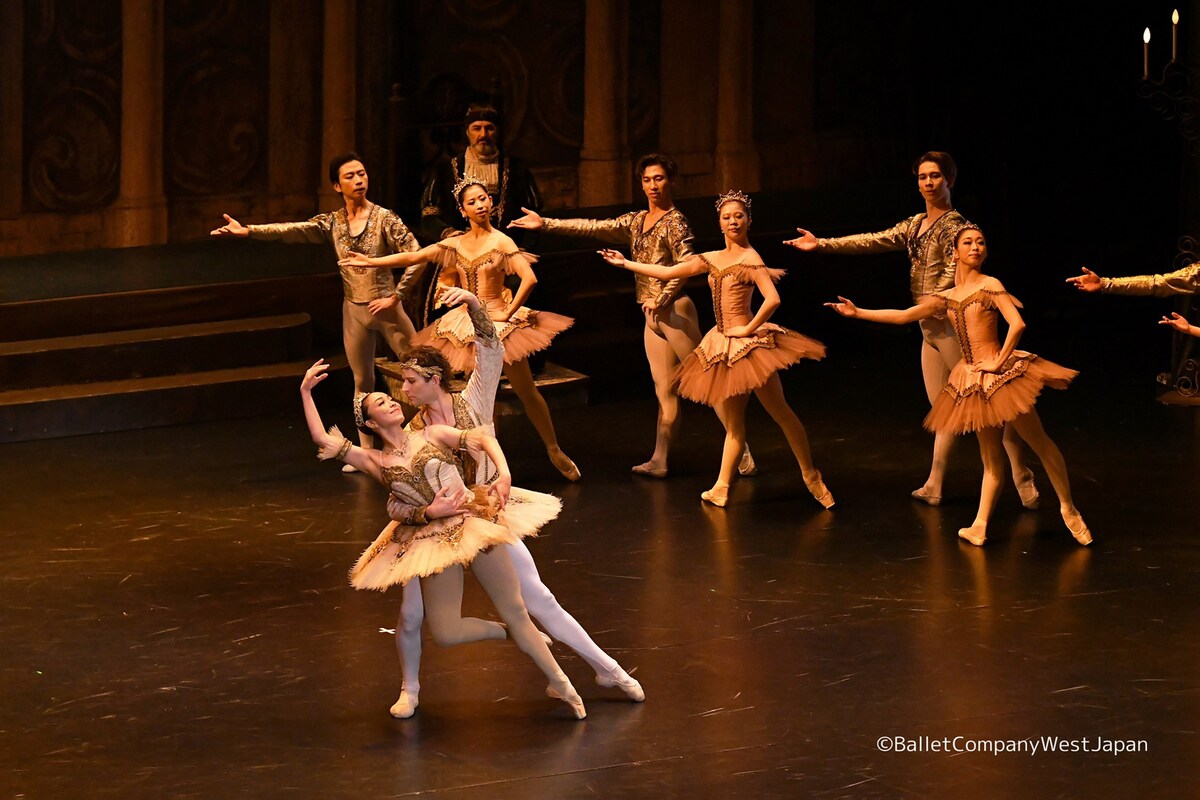 バレエカンパニーウエストジャパンの過去の公演より。