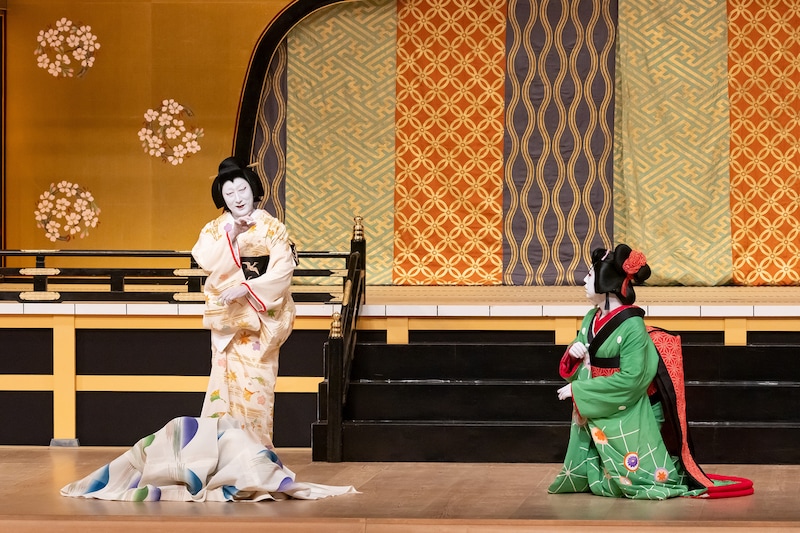 令和5年10月歌舞伎公演「『妹背山婦女庭訓』＜第二部＞」二幕目「三笠山御殿の場」より。（提供：国立劇場 撮影：二階堂健）